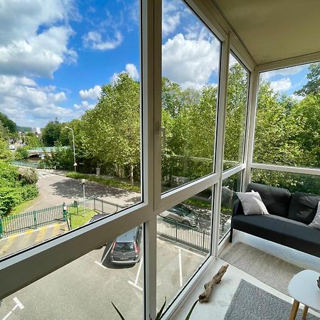 Appartement Avec Loggia Et Parking Prive Louviers Esterno foto